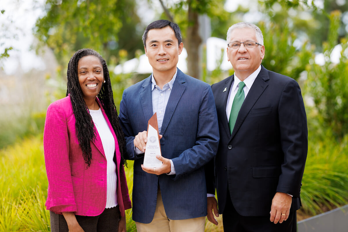 You are currently viewing Civil and Environmental Engineering Chair, Bing Qu, Honored with Distinguished Scholarship Award